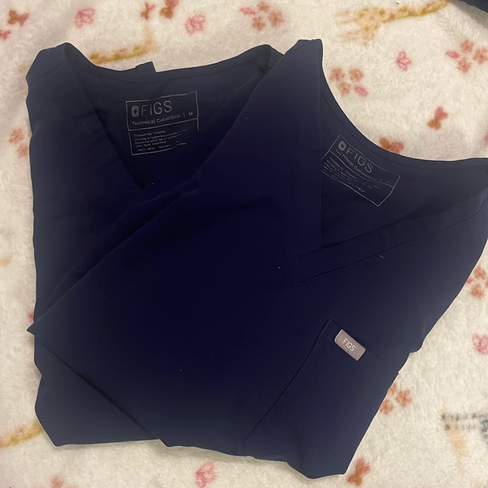Figs Catarina one-pocket scrub top nave blue medium